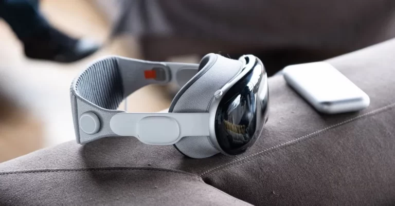 AppleのVision Pro生産計画が縮小、価格と需要が影響か