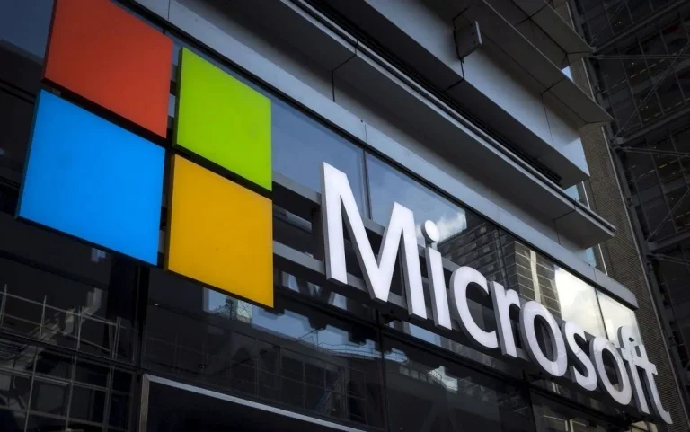 インターネットの歴史を変えたマイクロソフトの決断