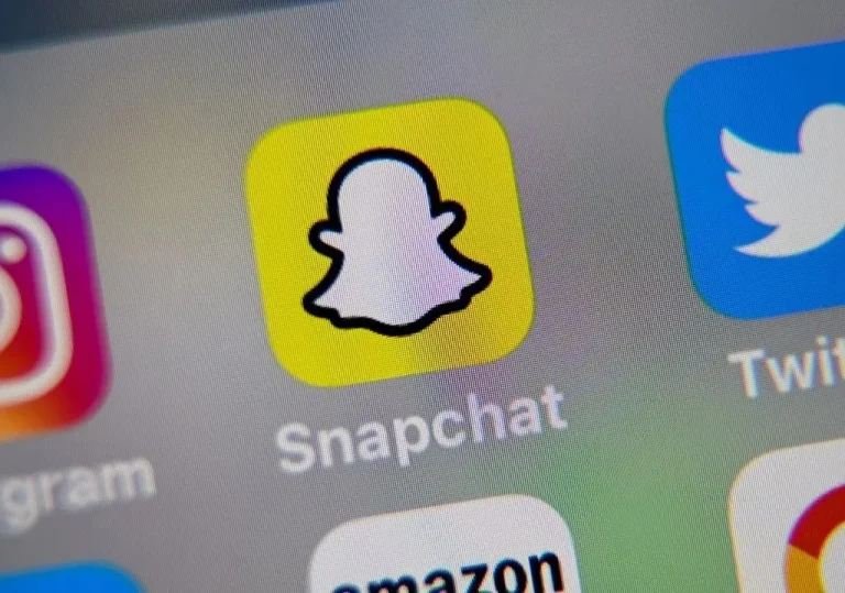 Snapchat+利用者がカスタムAI生成ステッカーを作成可能に